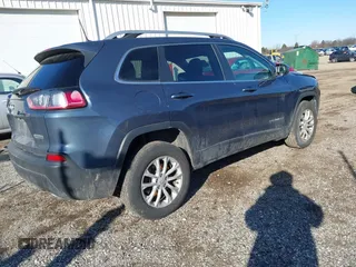 2019 Jeep Cherokee Latitude with VIN 1C4PJMCX4KD469454, listed as a IAAI auction lot 41488654 with 92,634 mi miles. Bid and sale history available at carsss.com. Image 4.