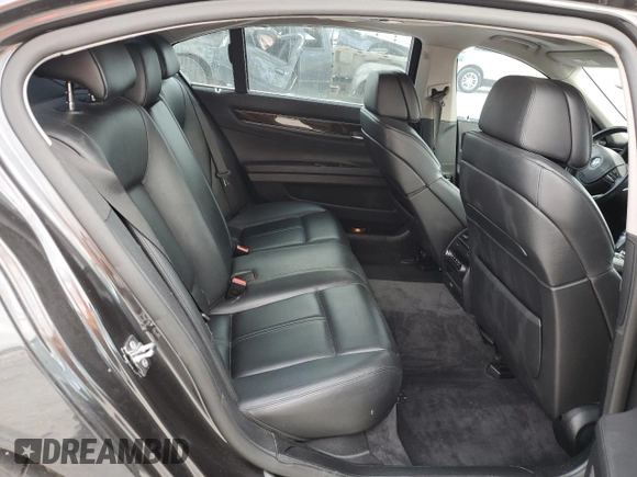 2009 BMW 7 Series 750Li with VIN WBAKB83509CY59929, listed as a Copart auction lot 45330245 with 117,156 mi miles and Salvage Title. Bid and sale history available at DreamBid. Image 10.