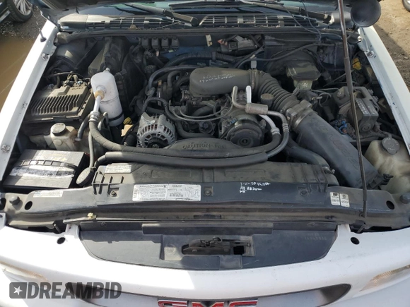 1997 GMC Sonoma SLS with VIN 1GTCS19X7V8517253, listed as a Copart auction lot 43829035 with 102,976 mi miles and Salvage Title. Bid and sale history available at DreamBid. Image 11.