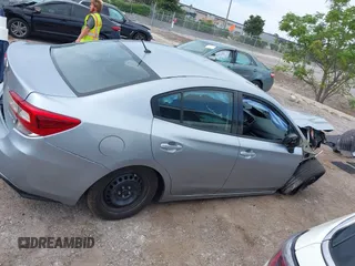 2017 Subaru Impreza z VIN 4S3GKAA65H1605641, wystawiony jako IAAI lot #42372317 z przebiegiem 74 676 mil mil oraz . Historia ofert i sprzedaży dostępna na DreamBid. Obrazek 13.