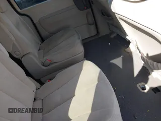 2008 Kia Sedona LX with VIN KNDMB233686204047, listed as a IAAI auction lot 41904157 with 123,700 mi miles. Bid and sale history available at carsss.com. Image 8.