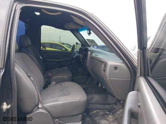 2007 GMC Sierra 1500 Classic Work Truck with VIN 3GTEC14X47G179627, listed as a IAAI auction lot 41701593 with 191,691 mi miles. Bid and sale history available at carsss.com. Image 5.