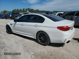 2020 BMW M5 Competition with VIN WBSJF0C0XLCD33495, listed as a Copart auction lot 69428704 with 32,921 mi miles and Salvage Title. Bid and sale history available at carsss.com. Image 2.