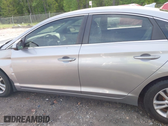 2015 Hyundai Sonata 2.4L SE with VIN 5NPE24AF9FH148413, listed as a IAAI auction lot 42081203 with 173,425 mi miles. Bid and sale history available at carsss.com. Image 15.