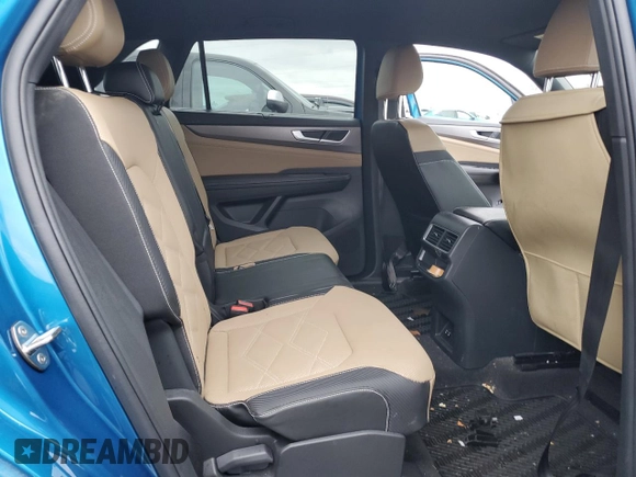 2024 Volkswagen Atlas SE with VIN 1V2HE2CA7RC214871, listed as a Copart auction lot 50061975 with 18,808 mi miles and Clean title. Bid and sale history available at DreamBid. Image 11.