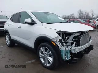 2020 Buick Encore GX Preferred with VIN KL4MMCSL7LB080351, listed as a IAAI auction lot 41446663 with 32,517 mi miles. Bid and sale history available at carsss.com. Image 1.