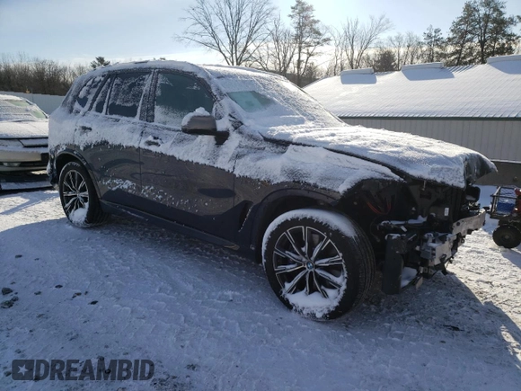 2021 BMW X5 M50i with VIN 5UXJU4C0XM9F65869, listed as a Copart auction lot 41585305 with 41,994 mi miles and Salvage Title. Bid and sale history available at carsss.com. Image 4.