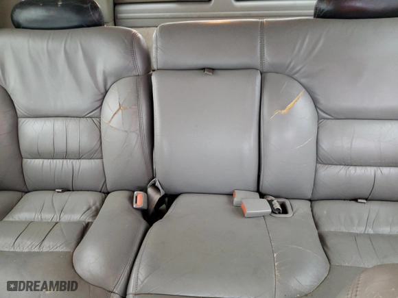 1997 Chevrolet Tahoe with VIN 1GNEC13R3VJ406120, listed as a Copart auction lot 81569674 with 203,863 mi miles and Salvage Title. Bid and sale history available at carsss.com. Image 10.