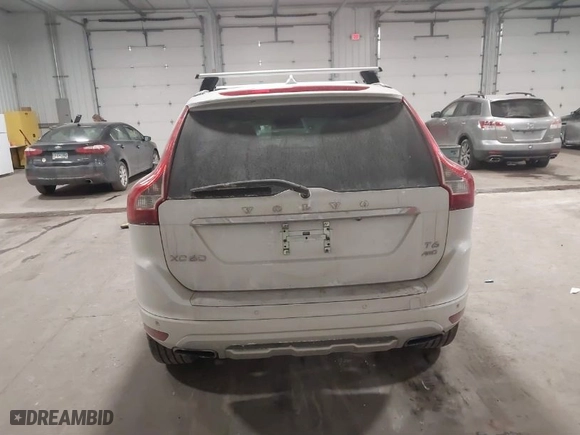 2017 Volvo XC60 Dynamic with VIN YV449MRR8H2107388, listed as a IAAI auction lot 41398884 with 81,927 mi miles. Bid and sale history available at carsss.com. Image 15.