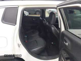 2020 Jeep Compass Altitude z VIN 3C4NJCBB9LT108501, wystawiony jako IAAI lot #41700451 z przebiegiem 66 395 mil mil oraz . Historia ofert i sprzedaży dostępna na DreamBid. Obrazek 8.