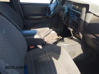 2001 Jeep Cherokee Sport with VIN 1J4FT48S61L582047, listed as a IAAI auction lot 42135003 with 160,716 mi miles and . Bid and sale history available at DreamBid. Image 5.