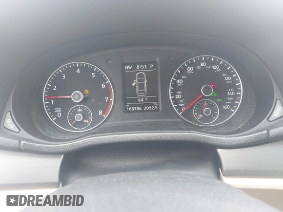 2014 Volkswagen Passat SE z VIN 1VWBT7A33EC032459, wystawiony jako IAAI lot #42259640 z przebiegiem 168 706 mil mil oraz . Historia ofert i sprzedaży dostępna na DreamBid. Obrazek 7.