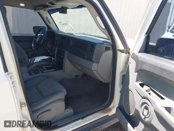 2007 Jeep Commander Sport with VIN 1J8HG48P97C601058, listed as a IAAI auction lot 42489447 with 200,103 mi miles and . Bid and sale history available at DreamBid. Image 5.