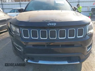 2018 Jeep Compass Limited z VIN 3C4NJCCBXJT140580, wystawiony jako IAAI lot #41797010 z przebiegiem 144 035 mil mil oraz . Historia ofert i sprzedaży dostępna na DreamBid. Obrazek 12.