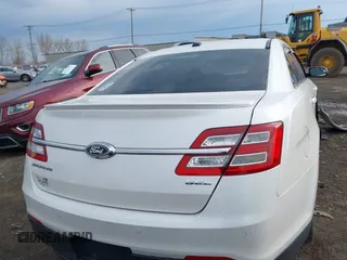 2015 Ford Taurus SEL with VIN 1FAHP2E89FG125416, listed as a IAAI auction lot 42119671 with 190,808 mi miles and . Bid and sale history available at carsss.com. Image 17.