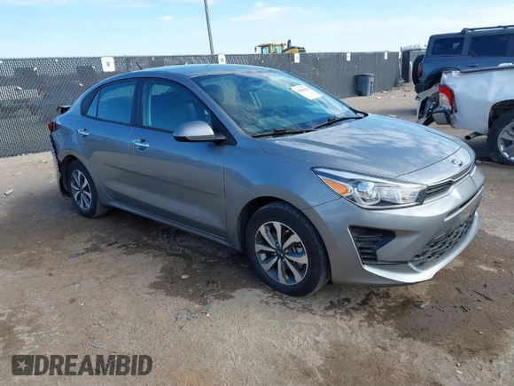 2021 Kia Rio S with VIN 3KPA24AD5ME424195, listed as a IAAI auction lot 41430268 with 17,367 mi miles. Bid and sale history available at carsss.com. Image 1.