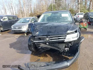 2021 Volkswagen Tiguan SE with VIN 3VV2B7AX7MM050891, listed as a IAAI auction lot 41519674 with 43,318 mi miles. Bid and sale history available at carsss.com. Image 12.