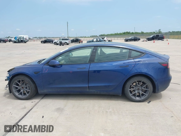 2022 Tesla Model 3 Long Range z VIN 5YJ3E1EB2NF246443, wystawiony jako IAAI lot #42179219 z przebiegiem Nie podano mil oraz . Historia ofert i sprzedaży dostępna na DreamBid. Obrazek 14.