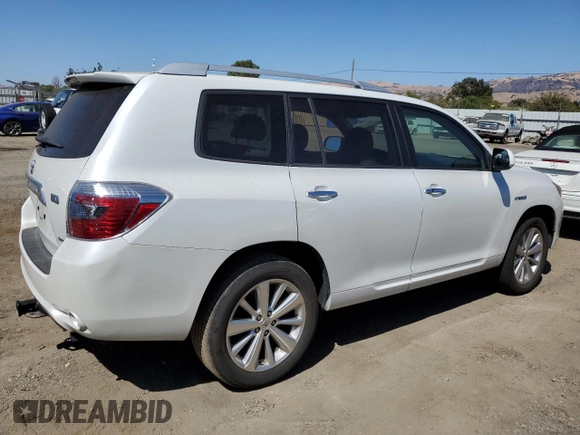 2008 Toyota Highlander Hybrid Limited with VIN JTEEW44A582020867, listed as a Copart auction lot 69971894 with 180,182 mi miles and Salvage Title. Bid and sale history available at carsss.com. Image 3.