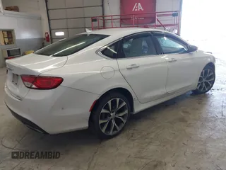 2015 Chrysler 200 C z VIN 1C3CCCEG9FN573670, wystawiony jako IAAI lot #41918086 z przebiegiem 260 656 mil mil oraz . Historia ofert i sprzedaży dostępna na DreamBid. Obrazek 4.