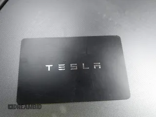 2025 Tesla Model 3 Long Range z VIN 5YJ3E1EB4SF874936, wystawiony jako IAAI lot #41157464 z przebiegiem 5331 mil mil oraz . Historia ofert i sprzedaży dostępna na DreamBid. Obrazek 11.