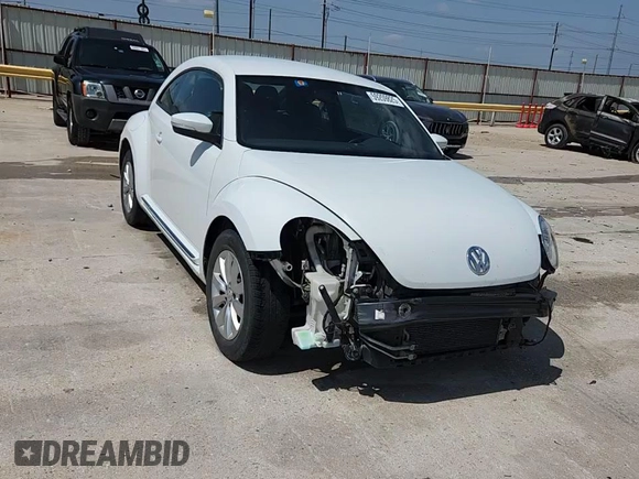 2019 Volkswagen Beetle S с VIN 3VWFD7AT0KM714028, выставлен на аукционе Copart как лот 59209825 с пробегом 180 489 миль миль и Списание • Salvage title. История ставок и продаж доступна на DreamBid. Изображение 13.