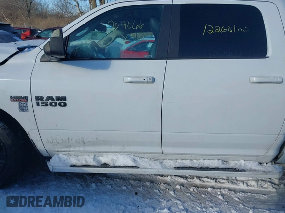 2018 Ram 1500 Night z VIN 1C6RR7MT8JS204066, wystawiony jako IAAI lot #41282724 z przebiegiem 122 681 mil mil oraz . Historia ofert i sprzedaży dostępna na DreamBid. Obrazek 14.
