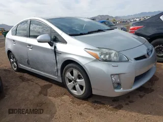 2010 Toyota Prius II with VIN JTDKN3DU3A0035772, listed as a IAAI auction lot 41890969 with 198,914 mi miles. Bid and sale history available at carsss.com. Image 1.
