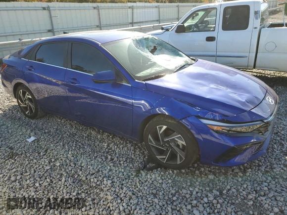 2024 Hyundai Elantra SEL with VIN KMHLS4DG4RU786277, listed as a Copart auction lot 82040184 with 8,561 mi miles and Salvage title. Bid and sale history available at DreamBid. Image 4.