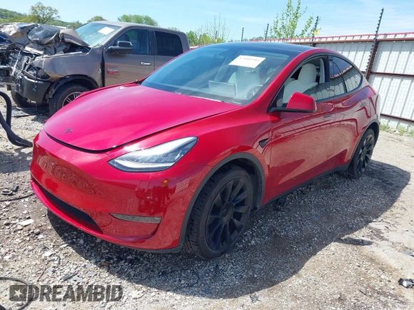 2020 Tesla Model Y Long Range z VIN 5YJYGDEE0LF034164, wystawiony jako IAAI lot #42080304 z przebiegiem 55 520 mil mil oraz . Historia ofert i sprzedaży dostępna na DreamBid. Obrazek 20.