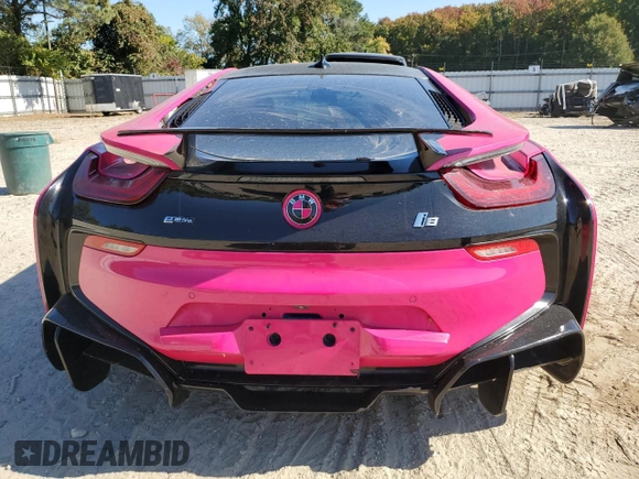 2015 BMW i8 with VIN WBY2Z2C5XFV674362, listed as a Copart auction lot 77100464 with 67,061 mi miles and Clean Title. Bid and sale history available at carsss.com. Image 6.