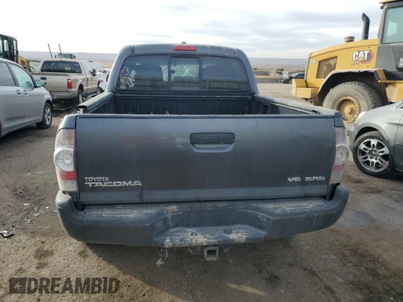 2009 Toyota Tacoma z VIN 3TMLU42N09M030420, wystawiony jako Copart lot #84889784 z przebiegiem 322 393 mil mil oraz Szkoda całkowita • Salvage title. Historia ofert i sprzedaży dostępna na DreamBid. Obrazek 6.
