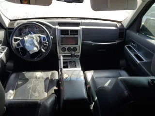 2009 Jeep Liberty Limited with VIN 1J8GP58K79W532829, listed as a Copart auction lot 74201714 with 214,572 mi miles and Salvage Title. Bid and sale history available at carsss.com. Image 8.