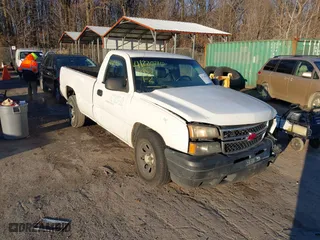 2006 Chevrolet Silverado 1500 Work Truck with VIN 3GCEC14X96G240243, listed as a IAAI auction lot 41220710 with 253,496 mi miles. Bid and sale history available at carsss.com. Image 1.