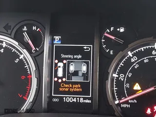 2020 Toyota 4Runner SR5 with VIN JTEBU5JR2L5822163, listed as a IAAI auction lot 41352311 with 100,418 mi miles. Bid and sale history available at carsss.com. Image 15.