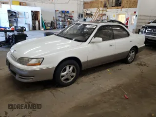 1996 Lexus ES 300 с VIN JT8BF12G0T0146411, выставлен на аукционе Copart как лот 78548454 с пробегом 160 299 миль миль и Чистый • Clean title. История ставок и продаж доступна на DreamBid. Изображение 1.