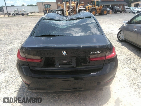 2021 BMW 3 Series 330i z VIN 3MW5R1J0XM8B73341, wystawiony jako IAAI lot #41462711 z przebiegiem Nie podano mil oraz . Historia ofert i sprzedaży dostępna na DreamBid. Obrazek 15.