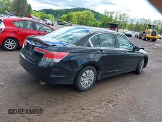 2012 Honda Accord LX z VIN 1HGCP2F36CA022770, wystawiony jako IAAI lot #42326564 z przebiegiem 202 132 mil mil oraz . Historia ofert i sprzedaży dostępna na DreamBid. Obrazek 4.