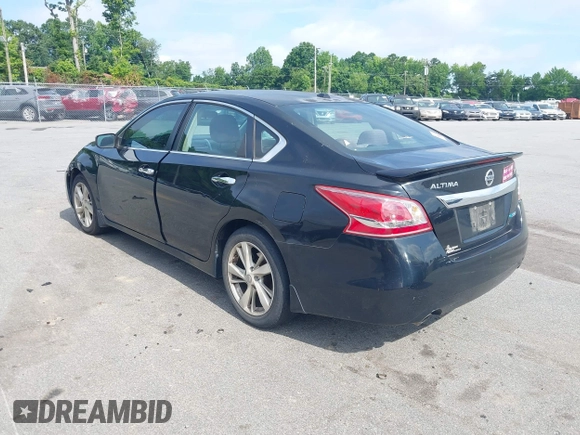 2013 Nissan Altima SV with VIN 1N4AL3AP4DN454422, listed as a IAAI auction lot 42530501 with 245,914 mi miles and . Bid and sale history available at DreamBid. Image 3.