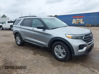2024 Ford Explorer XLT с VIN 1FMSK7DH1RGA69775, выставлен на аукционе IAAI как лот 42242775 с пробегом 4 887 миль миль и . История ставок и продаж доступна на DreamBid. Изображение 1.