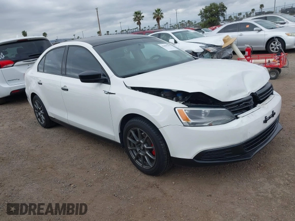2014 Volkswagen Jetta S with VIN 3VW2K7AJ6EM233000, listed as a IAAI auction lot 41895391 with 130,692 mi miles and . Bid and sale history available at DreamBid. Image 1.