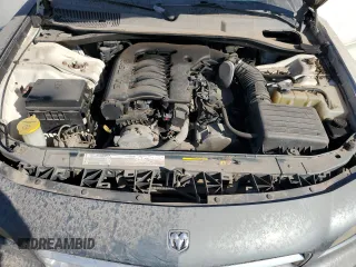 2008 Dodge Charger z VIN 2B3KA43G38H199897, wystawiony jako Copart lot #78570024 z przebiegiem Nie podano mil oraz Szkoda całkowita • Salvage title. Historia ofert i sprzedaży dostępna na DreamBid. Obrazek 12.
