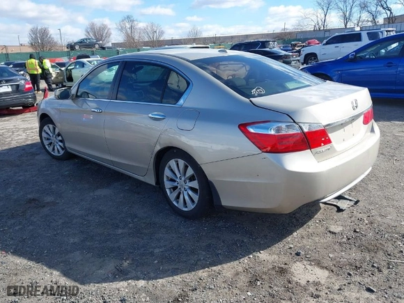 2014 Honda Accord Sedan EX-L with VIN 1HGCR2F83EA302929, listed as a IAAI auction lot 41590117 with 67,410 mi miles. Bid and sale history available at carsss.com. Image 3.