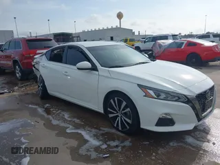 2022 Nissan Altima SR z VIN 1N4BL4CV7NN366598, wystawiony jako IAAI lot #42333291 z przebiegiem 54 217 mil mil oraz . Historia ofert i sprzedaży dostępna na DreamBid. Obrazek 1.