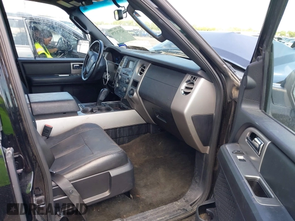 2017 Ford Expedition XLT с VIN 1FMJU1HT0HEA18067, выставлен на аукционе IAAI как лот 42371379 с пробегом 165 211 миль миль и . История ставок и продаж доступна на DreamBid. Изображение 5.
