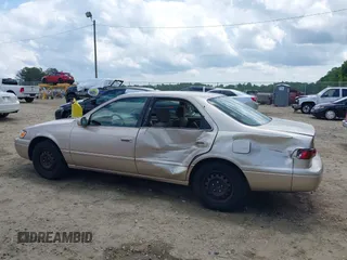 1997 Toyota Camry LE z VIN 4T1BG22K7VU818805, wystawiony jako IAAI lot #42105925 z przebiegiem 140 960 mil mil oraz . Historia ofert i sprzedaży dostępna na DreamBid. Obrazek 14.