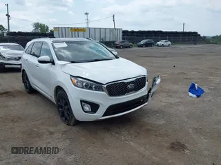 2018 Kia Sorento SX Limited with VIN 5XYPKDA55JG429852, listed as a IAAI auction lot 42823592 with 84,317 mi miles and . Bid and sale history available at DreamBid. Image 1.