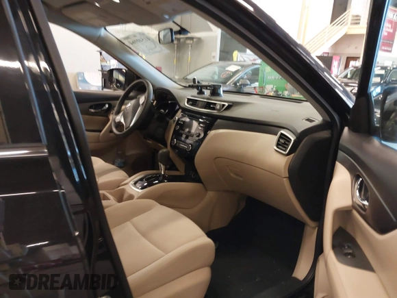 2016 Nissan Rogue SV with VIN KNMAT2MV0GP615985, listed as a IAAI auction lot 41540164 with 133,129 mi miles. Bid and sale history available at carsss.com. Image 5.