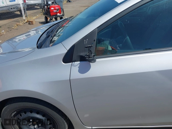 2016 Toyota Corolla L z VIN 2T1BURHE0GC645202, wystawiony jako IAAI lot #42206692 z przebiegiem 147 227 mil mil oraz . Historia ofert i sprzedaży dostępna na DreamBid. Obrazek 19.