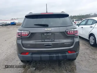 2018 Jeep Compass Sport with VIN 3C4NJCAB9JT211187, listed as a IAAI auction lot 41065430 with 1 mi miles. Bid and sale history available at carsss.com. Image 16.